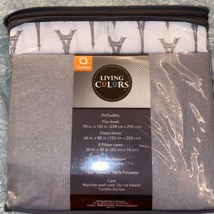 NWT queen bedding sheet set